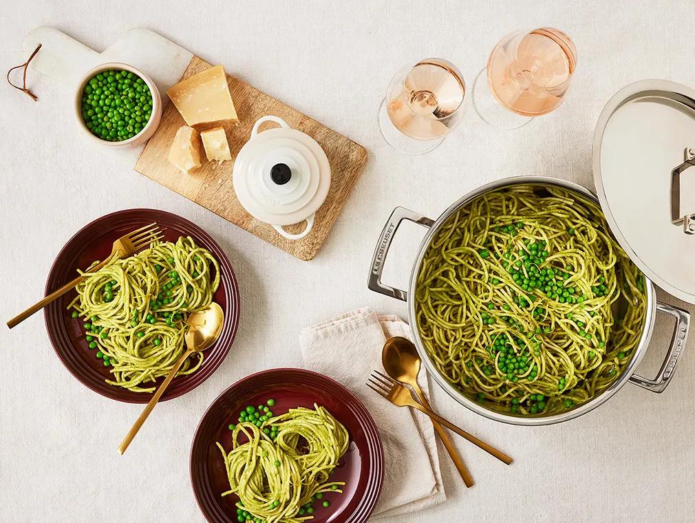 Spaghetti au pesto et aux petits pois